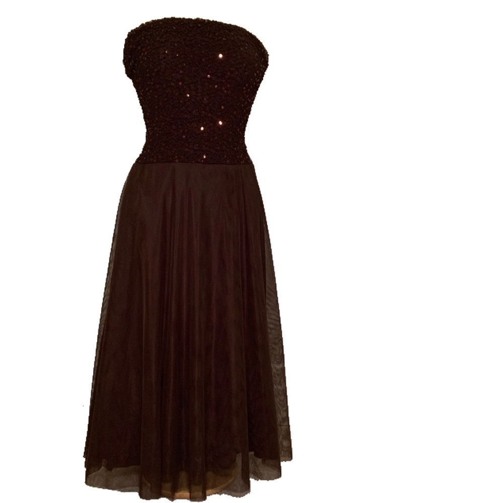 Sparkly chocolate strapless gown